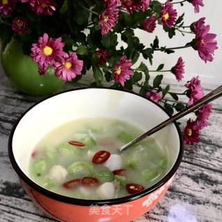 “润燥汤羹”丝瓜扇贝汤