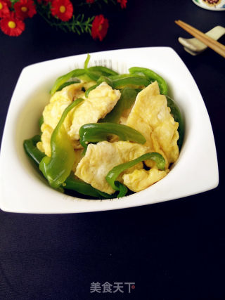 鸡蛋炒辣椒的做法