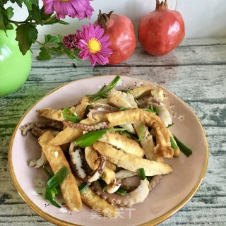 豆腐炒章鱼腿的做法