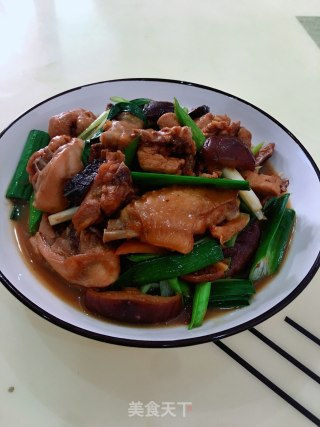香菇焖鸡的做法