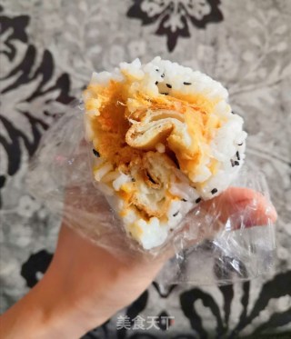 肉松饭团糯米包油条的做法