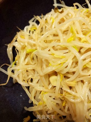炝拌豆芽的做法