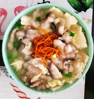 虫草鱼片豆腐羹的做法