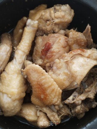 砂锅沙姜鸡的做法
