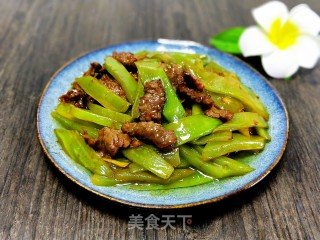 牛肉炒莴笋的做法