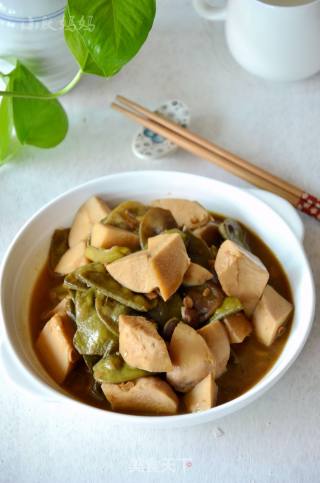 酱烧扁豆芋头的做法