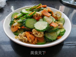 “萝卜”胡萝卜黄瓜扇贝肉的做法