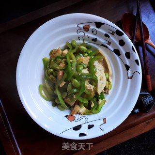 毛豆青椒炒干子的做法