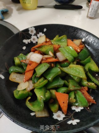 柿子椒炒杂蔬的做法