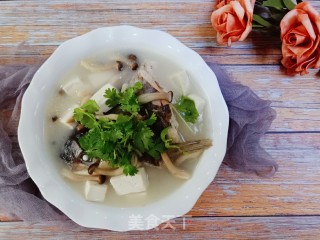 鱼头豆腐汤的做法