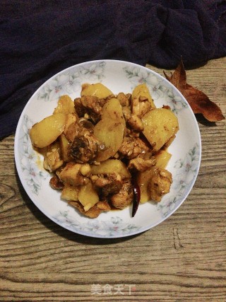 土豆炖鸡腿的做法