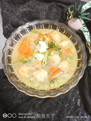 胡萝卜西蓝花豆腐炖丸子，一道鲜美的暖冬家常汤的做法
