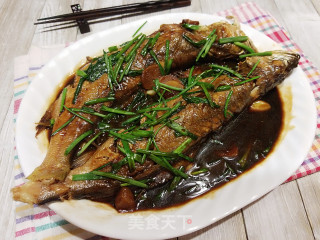 红烧南美黄花鱼的做法