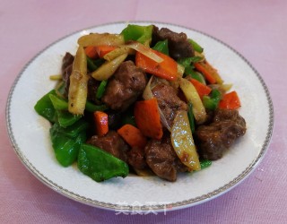 黑椒牛肉粒的做法