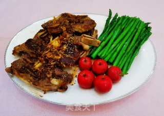 香煎牛仔骨的做法