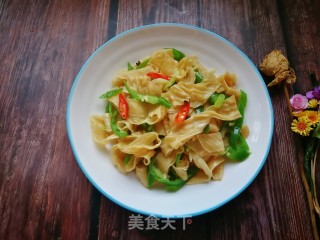 尖椒炒人造肉的做法