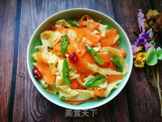 尖椒胡萝卜炒人造肉的做法