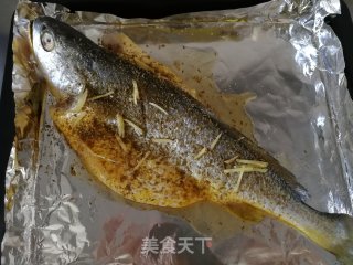 烤黄花鱼的做法