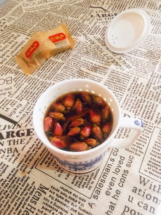 玫瑰红糖姜茶的做法