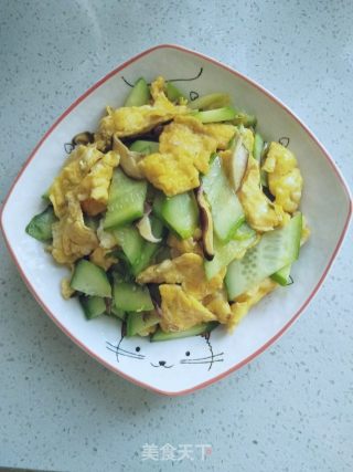 香菇黄瓜炒鸡蛋的做法