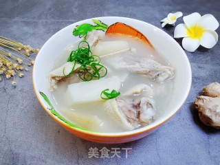 鸭翅萝卜汤的做法