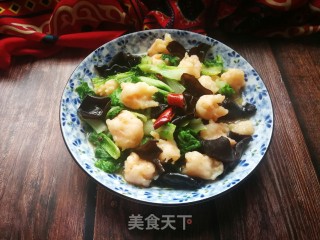 小白菜木耳炒虾滑的做法