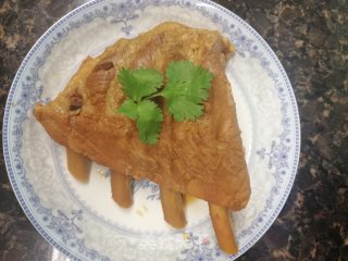 卤水排骨的做法