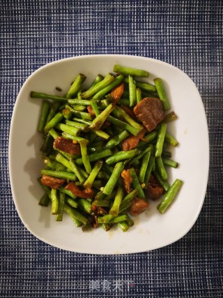 ＃暖心美食＃豇豆炒肉的做法