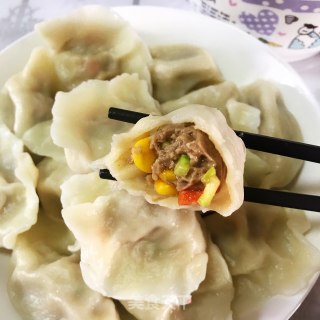 牛肉玉米蔬菜馅饺子的做法