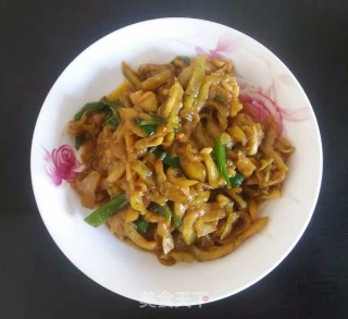 茄子炒辣椒丝的做法