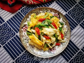 快手小炒：蒜苗炒鸡蛋的做法
