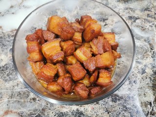 无酱油版红烧肉的做法