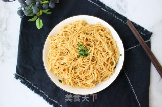 快手葱油拌面的做法