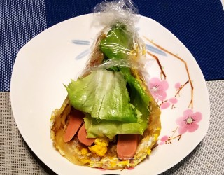 火腿煎蛋手抓饼的做法
