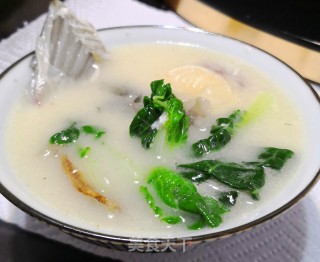 小白菜鱼尾汤的做法