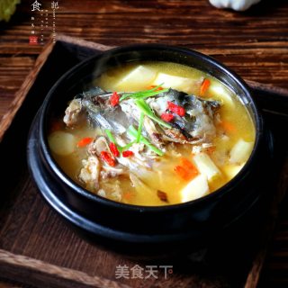 砂锅山药鱼头汤的做法
