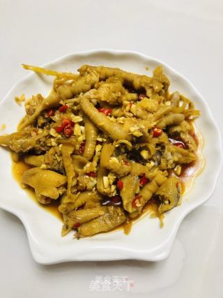 脱骨鸡爪网红酸辣款的做法