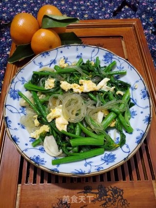 鸡蛋菜心炒粉条的做法
