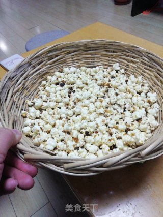 小满日食记之崩爆米花的做法