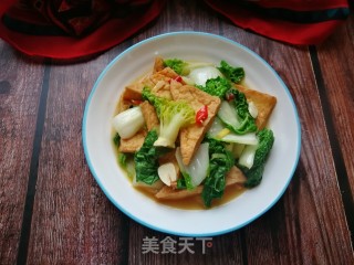 黄心菜炒卤豆腐的做法