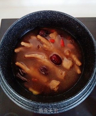 #冬日暖汤#药膳鸡脚汤的做法