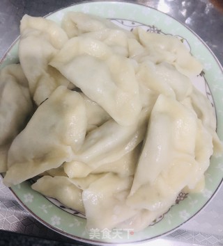 莲菜大肉水饺的做法