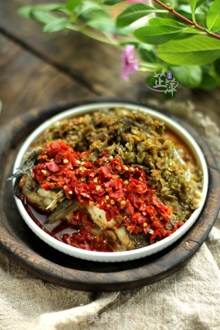 绝味双椒蒸鲈鱼的做法