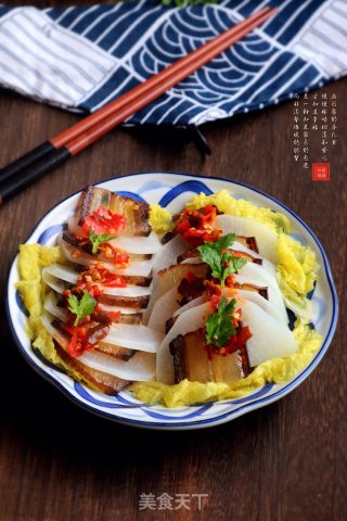 剁椒萝卜蒸腊肉的做法