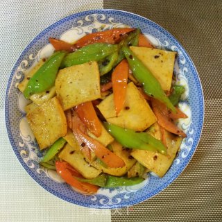 老干妈炒千叶豆腐的做法