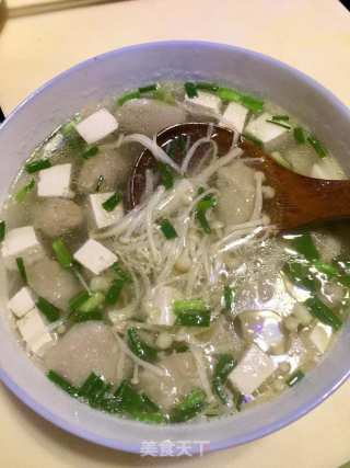 金针菇肉丸汤的做法