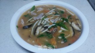 番茄菌菇肉片汤的做法