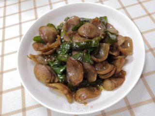 青椒炒腊肠的做法