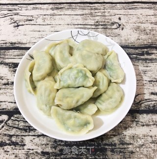 韭菜鸡蛋粉丝虾皮素饺子的做法