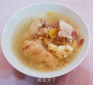 咸肉炖五花肉和鸡翅根的做法
